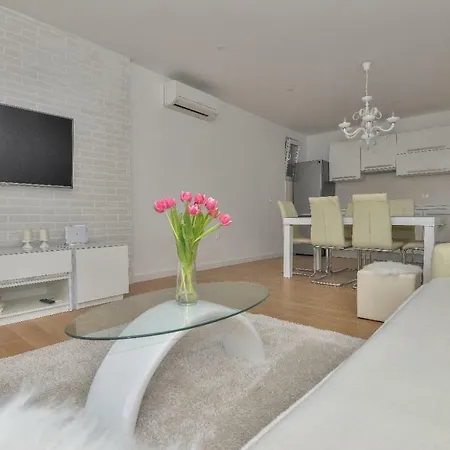Jelena Apartamento